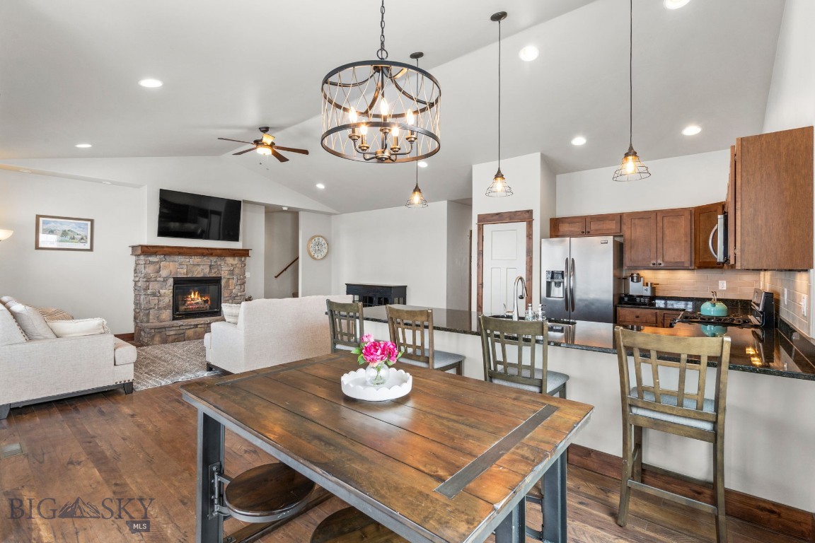 Bozeman, Montana 59718, United States, 4 Bedrooms Bedrooms, ,2 BathroomsBathrooms,Residential,Contingent,77529