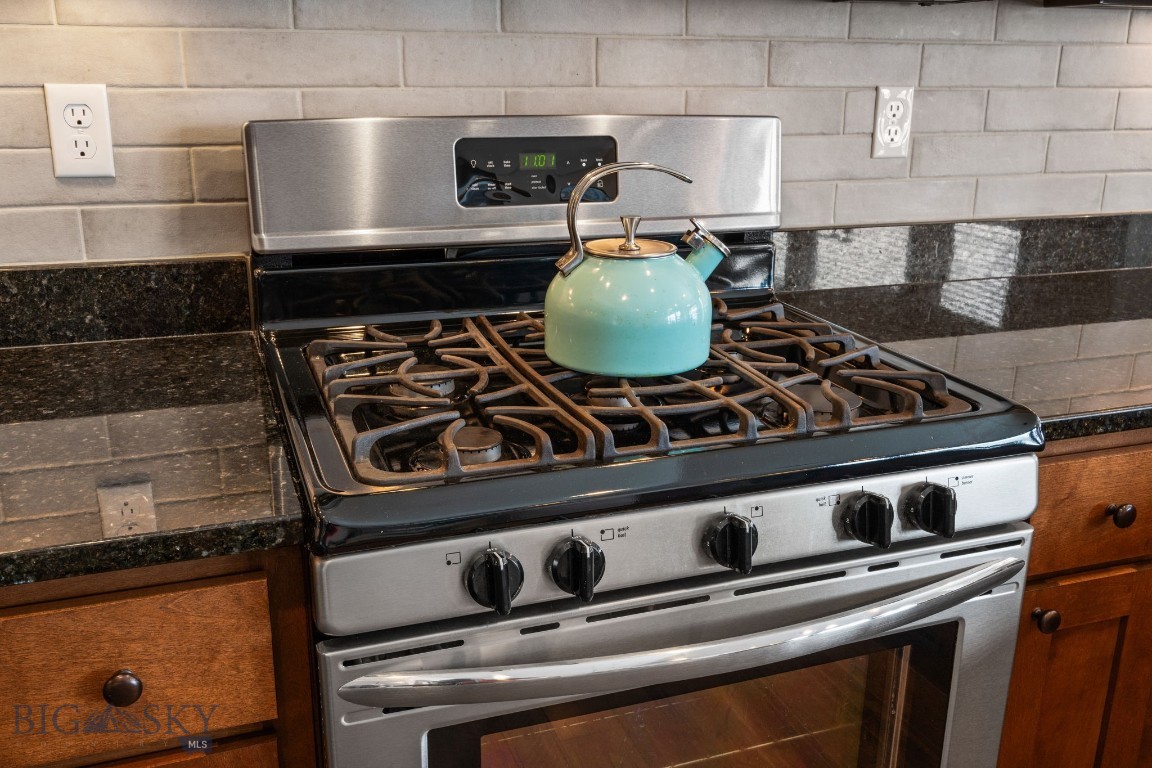 Bozeman, Montana 59718, United States, 4 Bedrooms Bedrooms, ,2 BathroomsBathrooms,Residential,Contingent,77529