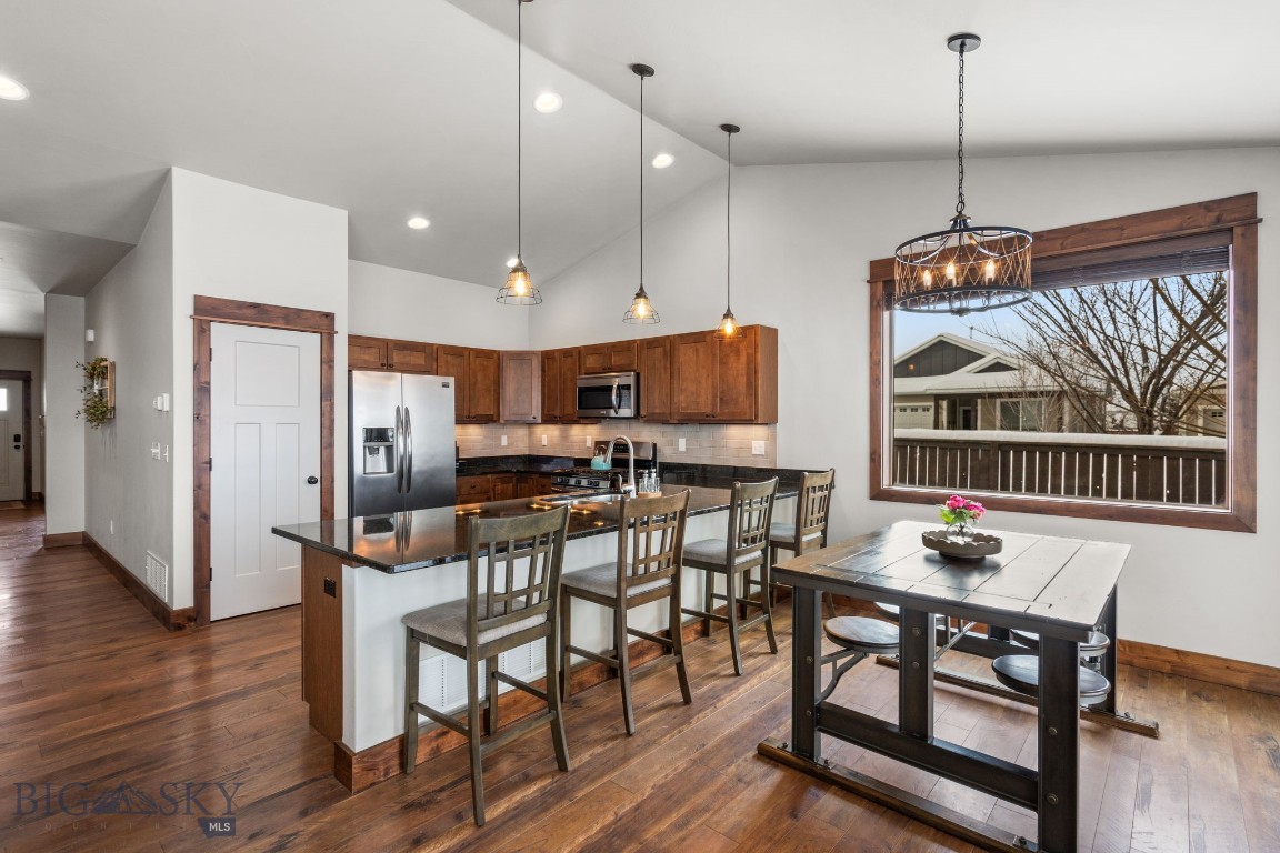 Bozeman, Montana 59718, United States, 4 Bedrooms Bedrooms, ,2 BathroomsBathrooms,Residential,Contingent,77529