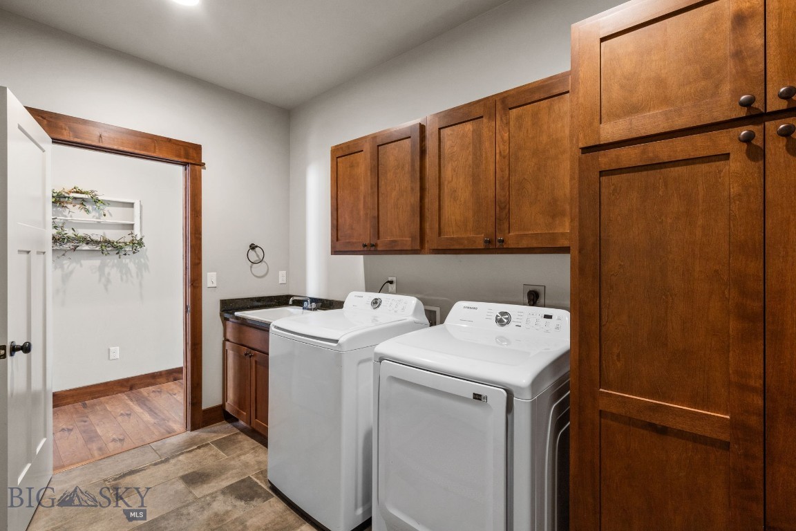 Bozeman, Montana 59718, United States, 4 Bedrooms Bedrooms, ,2 BathroomsBathrooms,Residential,Contingent,77529