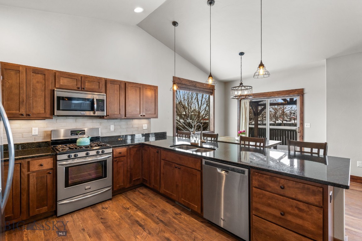 Bozeman, Montana 59718, United States, 4 Bedrooms Bedrooms, ,2 BathroomsBathrooms,Residential,Contingent,77529