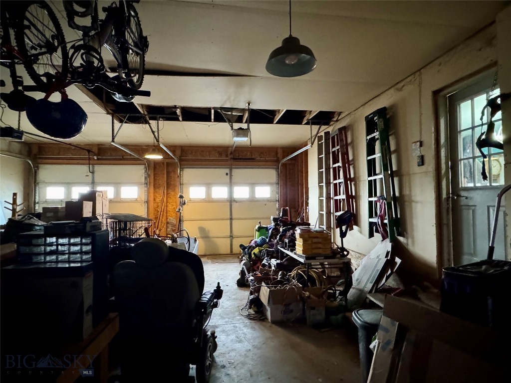 Montague - Residential