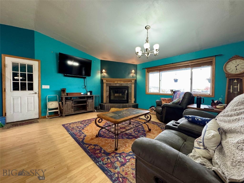 Montague - Residential