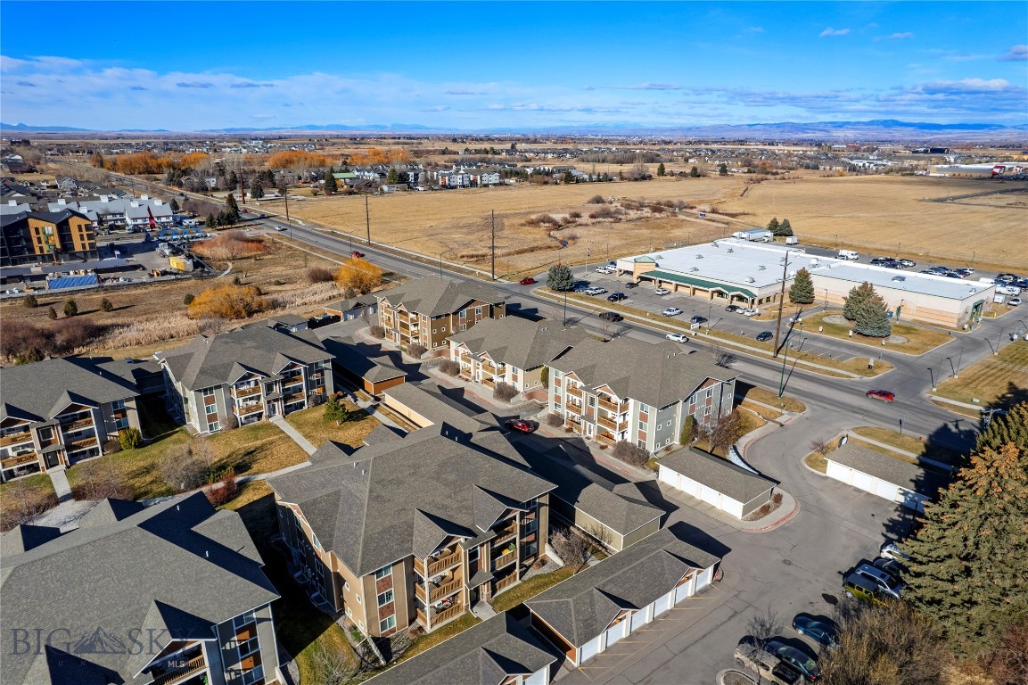 Baxter Springs Condo - Residential