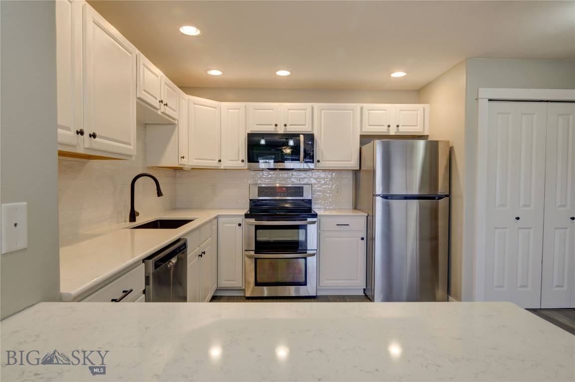 Baxter Springs Condo - Residential