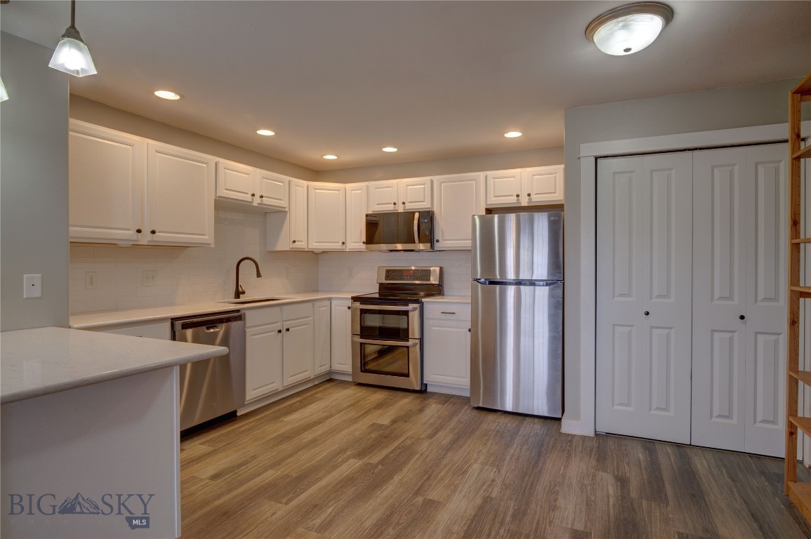 Baxter Springs Condo - Residential