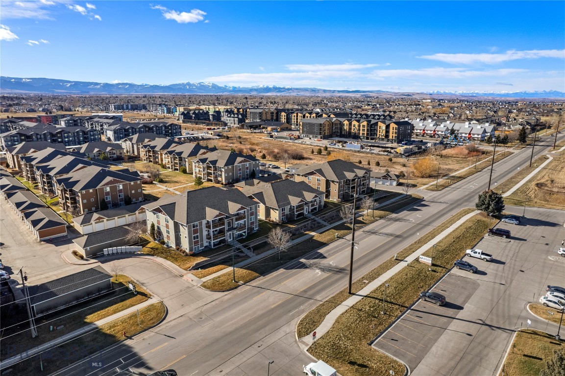 Baxter Springs Condo - Residential