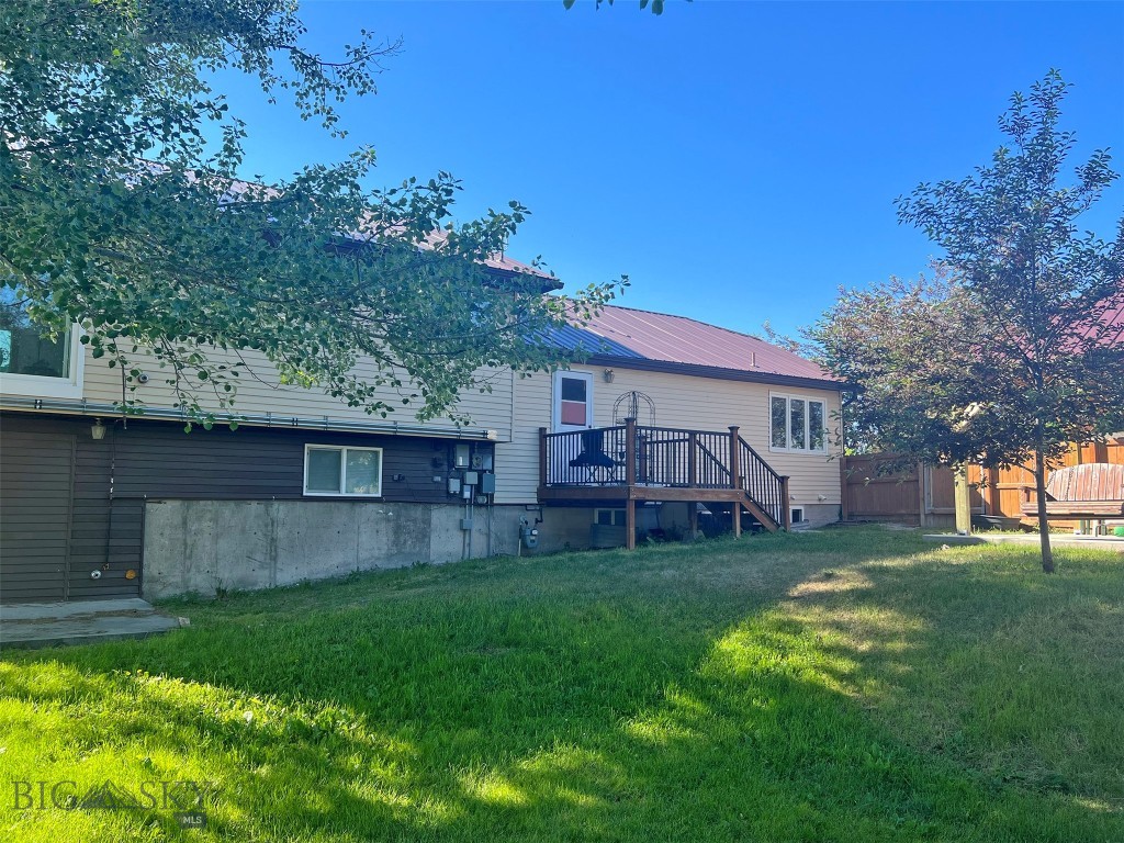 311 W Sebree Street