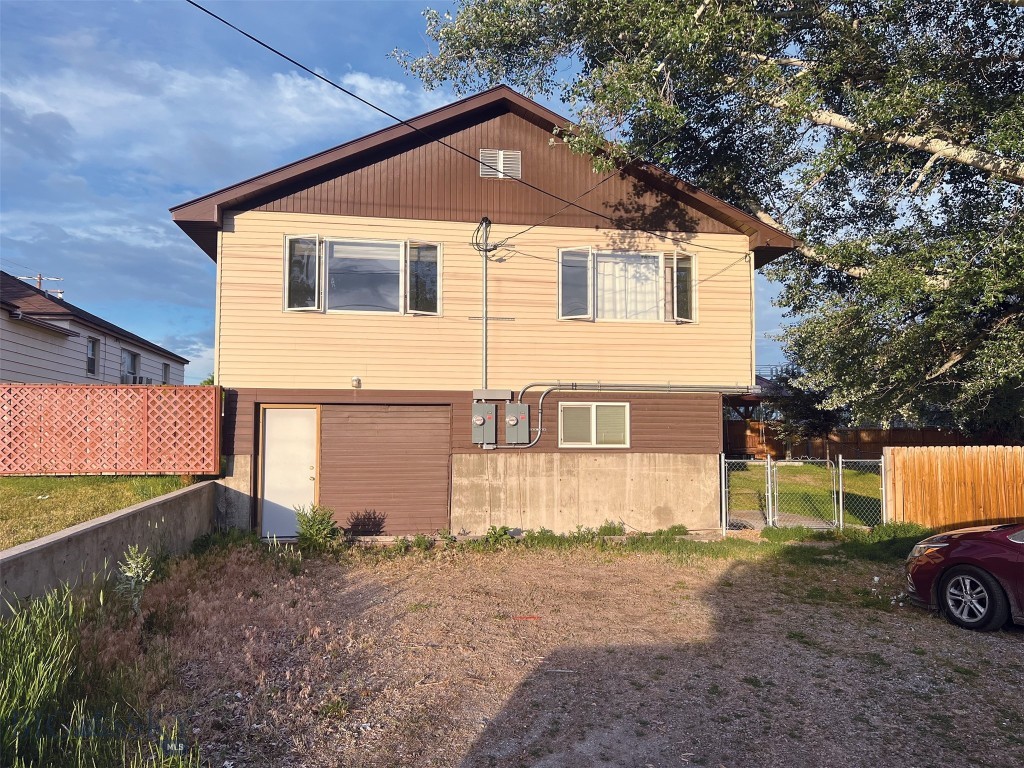 311 W Sebree Street