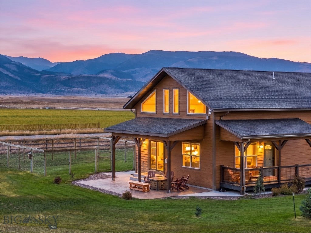 40 Obsidian Road