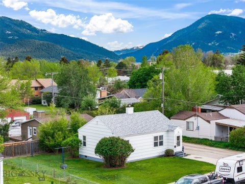 Photo of 1311 W Geyser Street, Livingston, MT 59047 (MLS # 411450)
