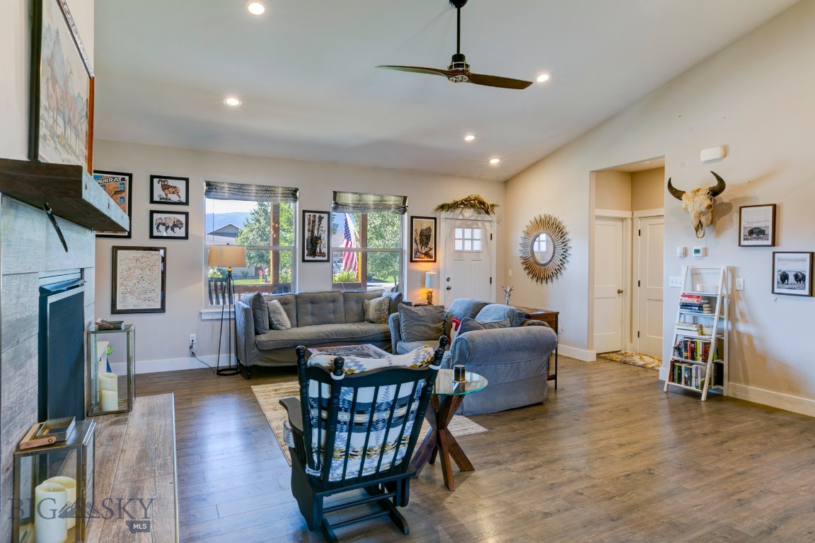Discovery Vista - Residential