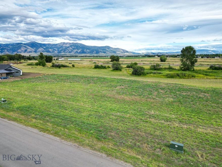 Prime building lot in Bozeman, Montana’s sought after Riverwood subdivision. Ample space, and utilities already in place, give you have the freedom to design and build your dream home or vacation retreat. With unobstructed views of the Bridger Mountains, and the Hyalite Creek in your backyard, you can immerse yourself in the natural beauty of the Montana landscape without giving up the conveniences of modern living. Riverwood is conveniently located just minutes away from downtown Bozeman, renowned restaurants, shopping, and outdoor recreational areas.