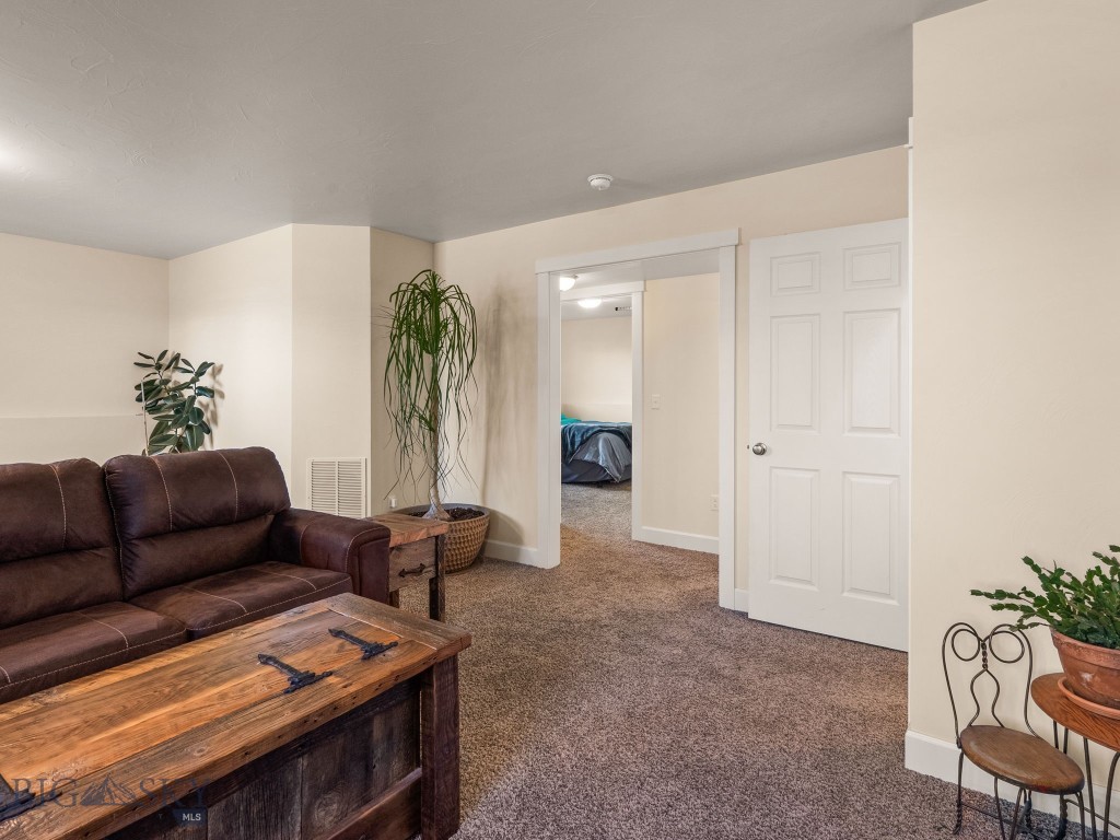 Belgrade, Montana 59714, United States, 4 Bedrooms Bedrooms, ,3 BathroomsBathrooms,Residential,Active,145974