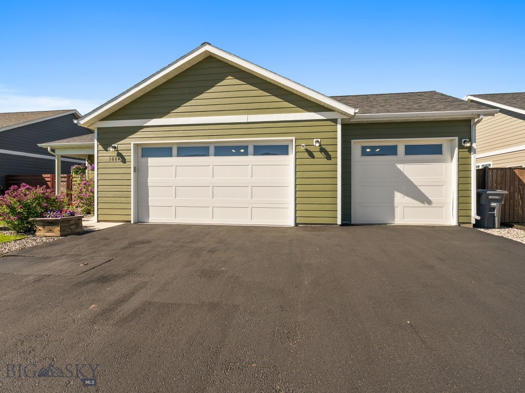 Belgrade, Montana 59714, United States, 4 Bedrooms Bedrooms, ,3 BathroomsBathrooms,Residential,Active,145974