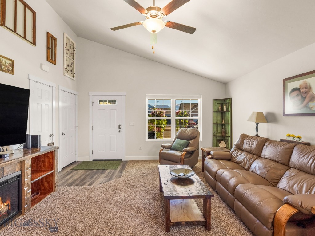 Belgrade, Montana 59714, United States, 4 Bedrooms Bedrooms, ,3 BathroomsBathrooms,Residential,Active,145974