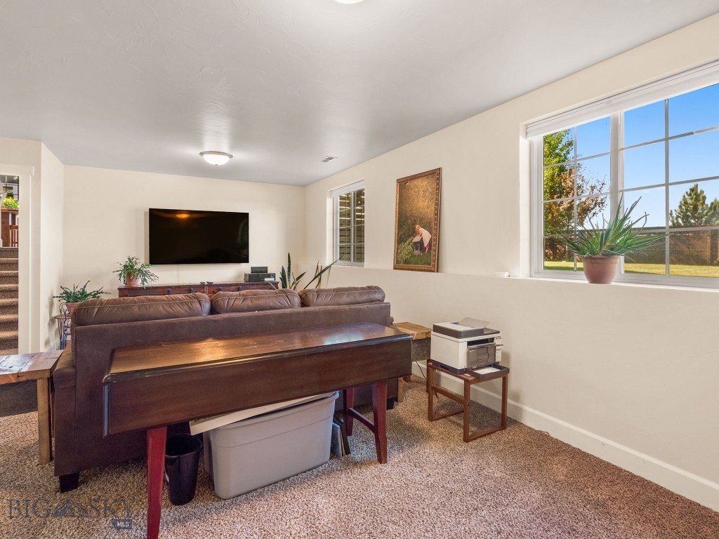 Belgrade, Montana 59714, United States, 4 Bedrooms Bedrooms, ,3 BathroomsBathrooms,Residential,Active,145974