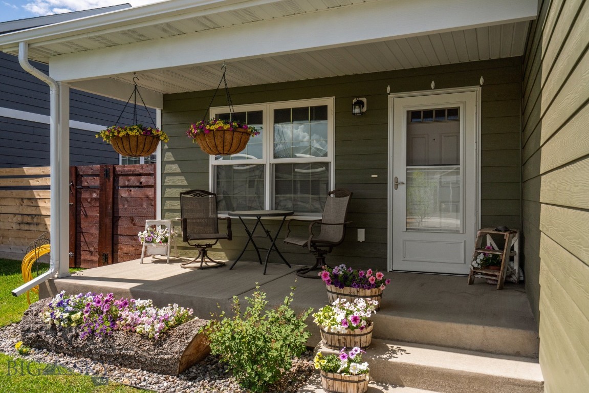 Belgrade, Montana 59714, United States, 4 Bedrooms Bedrooms, ,3 BathroomsBathrooms,Residential,Active,145974