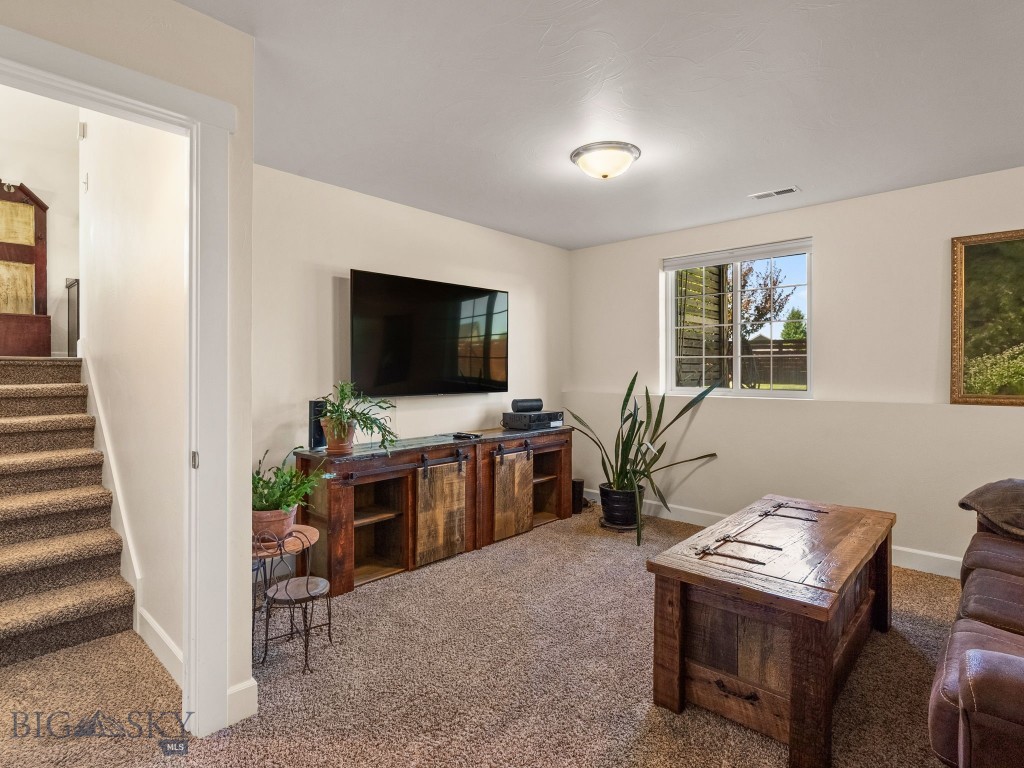 Belgrade, Montana 59714, United States, 4 Bedrooms Bedrooms, ,3 BathroomsBathrooms,Residential,Active,145974