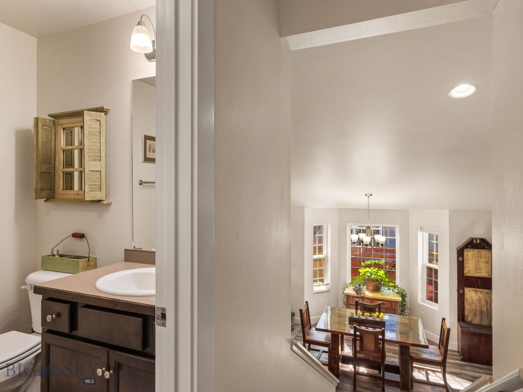 Belgrade, Montana 59714, United States, 4 Bedrooms Bedrooms, ,3 BathroomsBathrooms,Residential,Active,145974