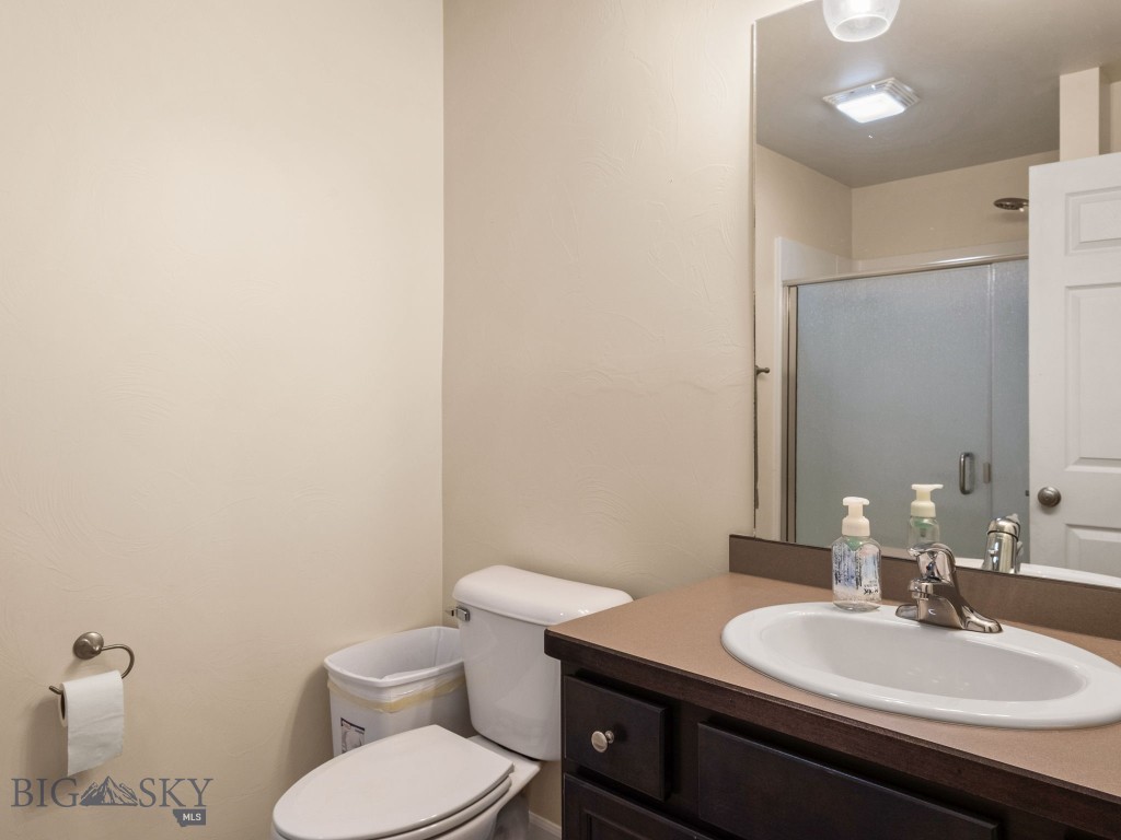 Belgrade, Montana 59714, United States, 4 Bedrooms Bedrooms, ,3 BathroomsBathrooms,Residential,Active,145974