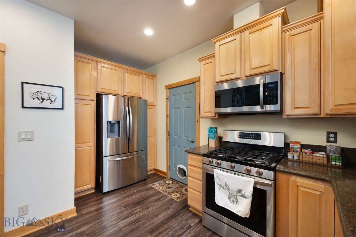 Ennis, Montana 59729, United States, 3 Bedrooms Bedrooms, ,3 BathroomsBathrooms,Residential,Contingent,65015