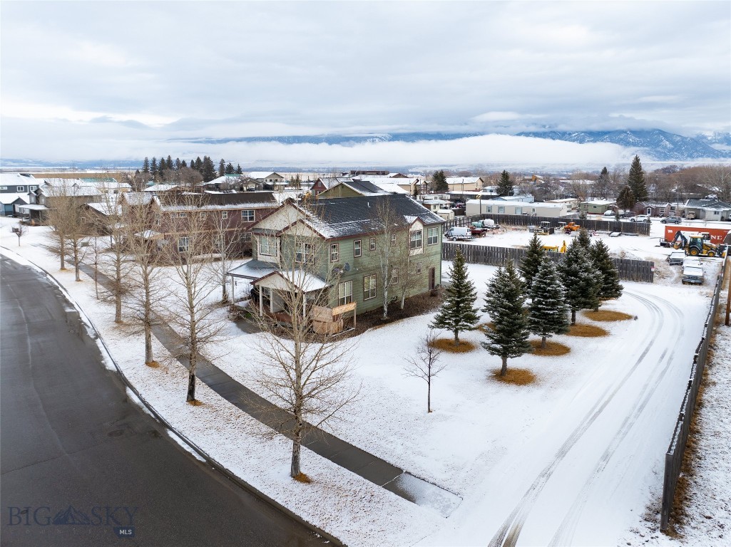 Ennis, Montana 59729, United States, 3 Bedrooms Bedrooms, ,3 BathroomsBathrooms,Residential,Contingent,65015