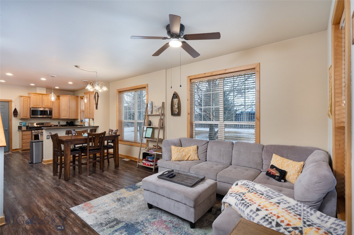 Ennis, Montana 59729, United States, 3 Bedrooms Bedrooms, ,3 BathroomsBathrooms,Residential,Contingent,65015