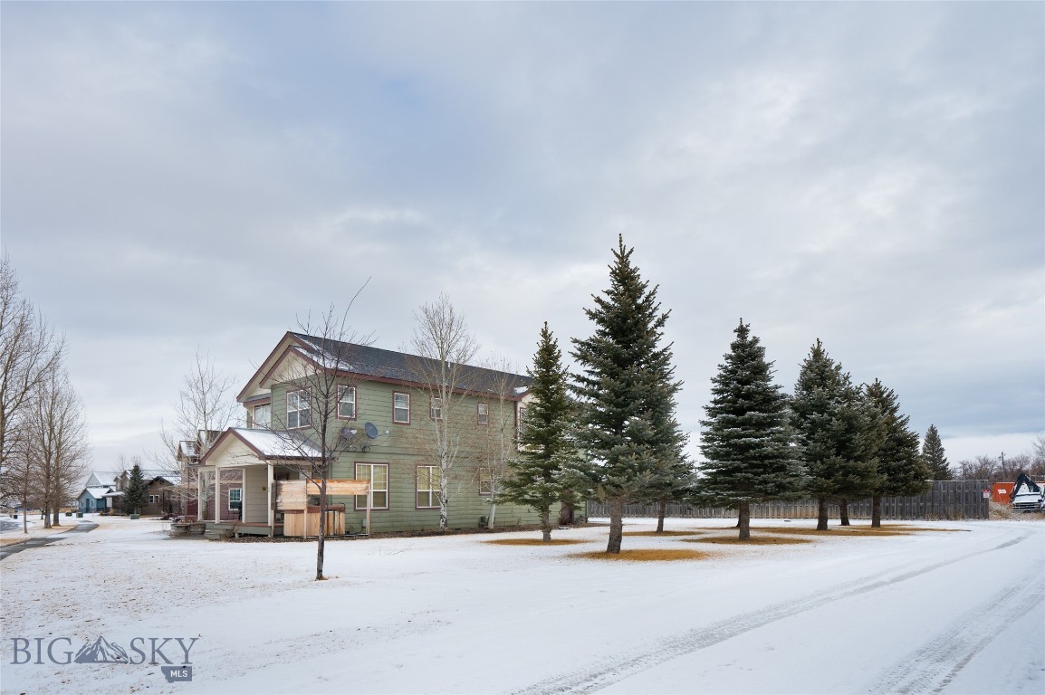 Ennis, Montana 59729, United States, 3 Bedrooms Bedrooms, ,3 BathroomsBathrooms,Residential,Contingent,65015