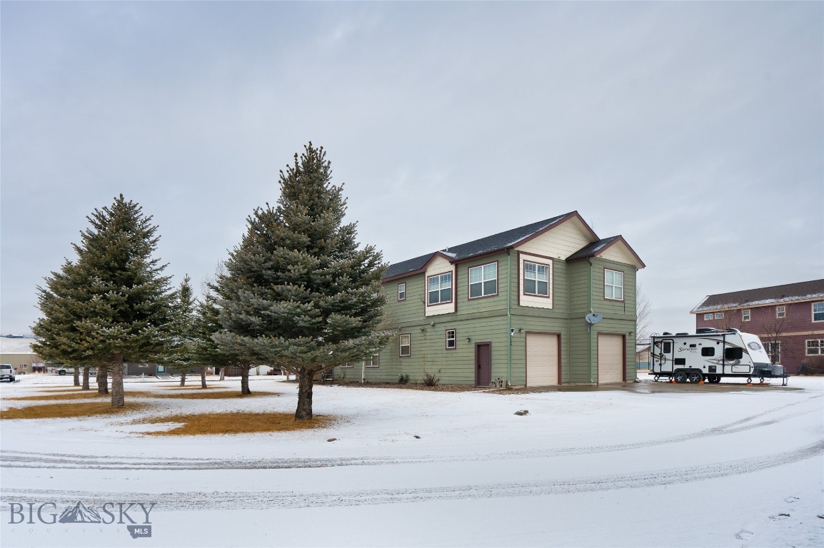 Ennis, Montana 59729, United States, 3 Bedrooms Bedrooms, ,3 BathroomsBathrooms,Residential,Contingent,65015