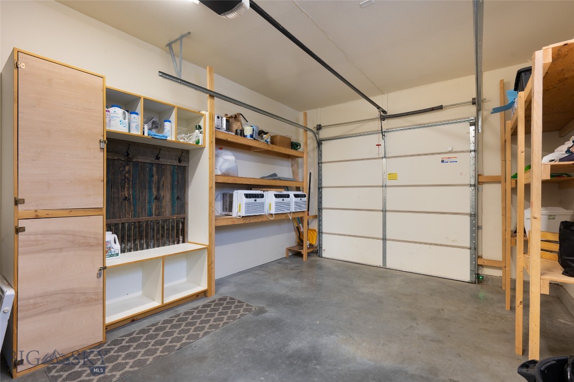 Ennis, Montana 59729, United States, 3 Bedrooms Bedrooms, ,3 BathroomsBathrooms,Residential,Contingent,65015