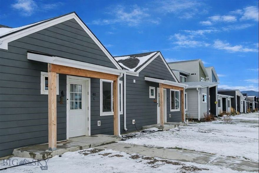 Discover easy living in a place where comfort & convenience meet. Charming and efficient, this 2-bedroom, 1-bathroom condo offers a low-maintenance lifestyle perfect for first-time buyers, investors, or anyone seeking a true lock-and-leave home base. Smartly designed across 680 square feet, the interior feels cozy and welcoming, with an intuitive layout that maximizes functionality. A detached garage adds valuable storage and year-round convenience, while the condo setting ensures exterior maintenance stays off your to-do list — giving you more time to enjoy the Montana lifestyle. Located less than 10 minutes from downtown Livingston, you’re close to local dining, shopping, arts, and community events. Bozeman is an easy 30-minute drive for broader amenities and airport access, and Yellowstone National Park sits just about an hour away, making weekend adventures effortless. Whether you're looking to simplify, invest, or secure a comfortable foothold in one of Montana’s most beloved regions, this condo offers the perfect blend of value and lifestyle. Schedule your showing today and experience the ease of Brookline living for yourself.