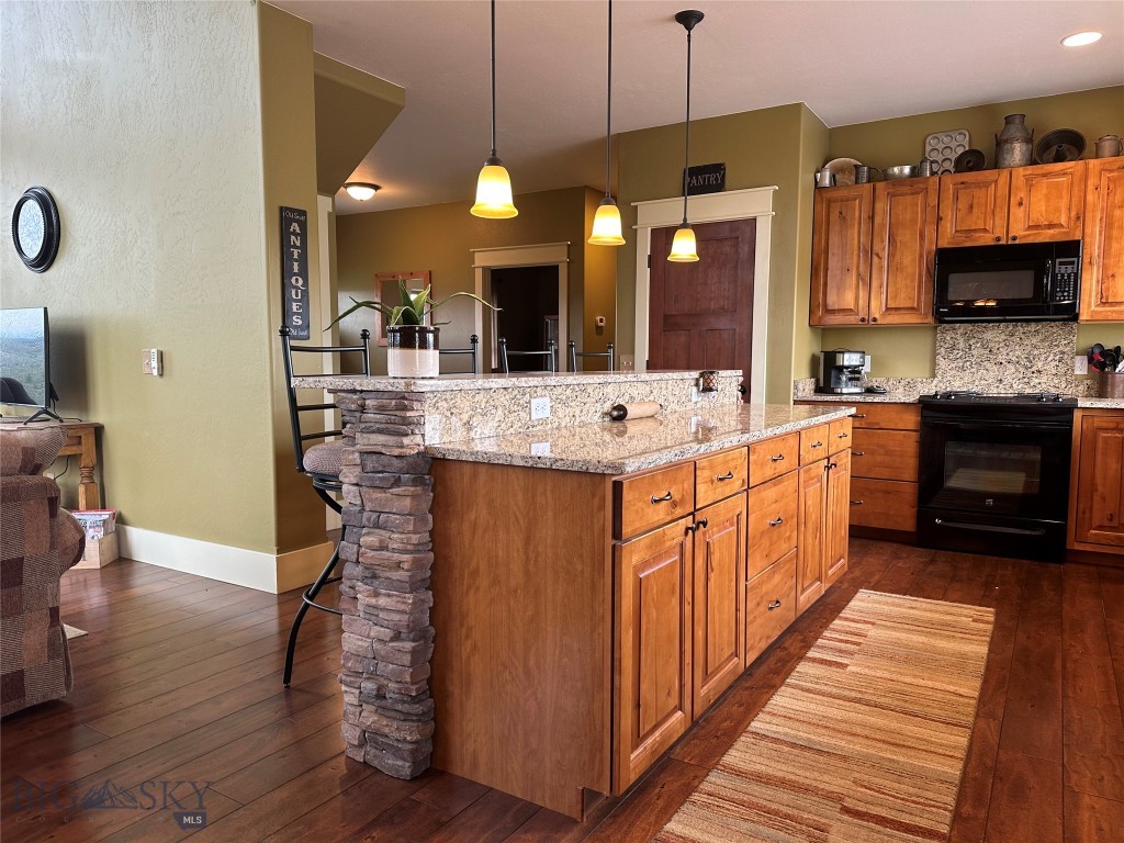 64 Mountain View Trail