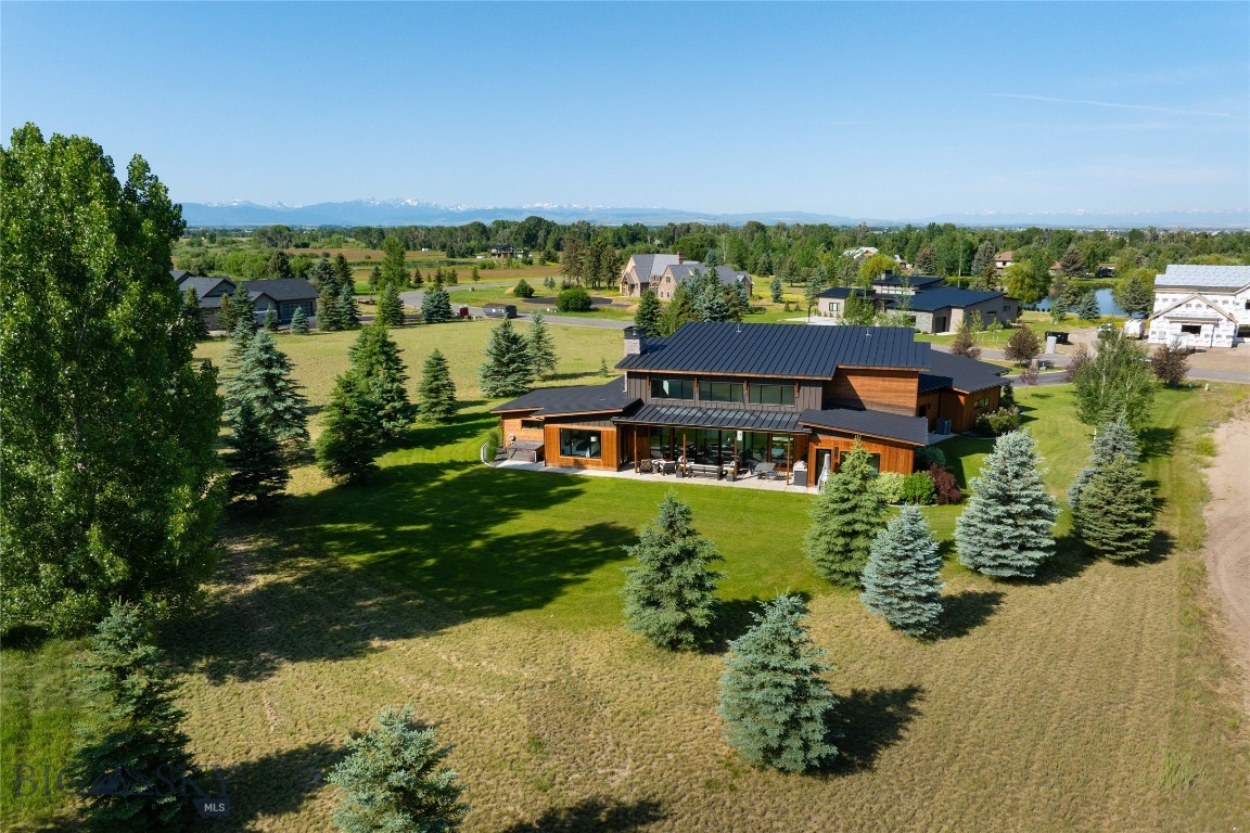 989 Bridger Lake