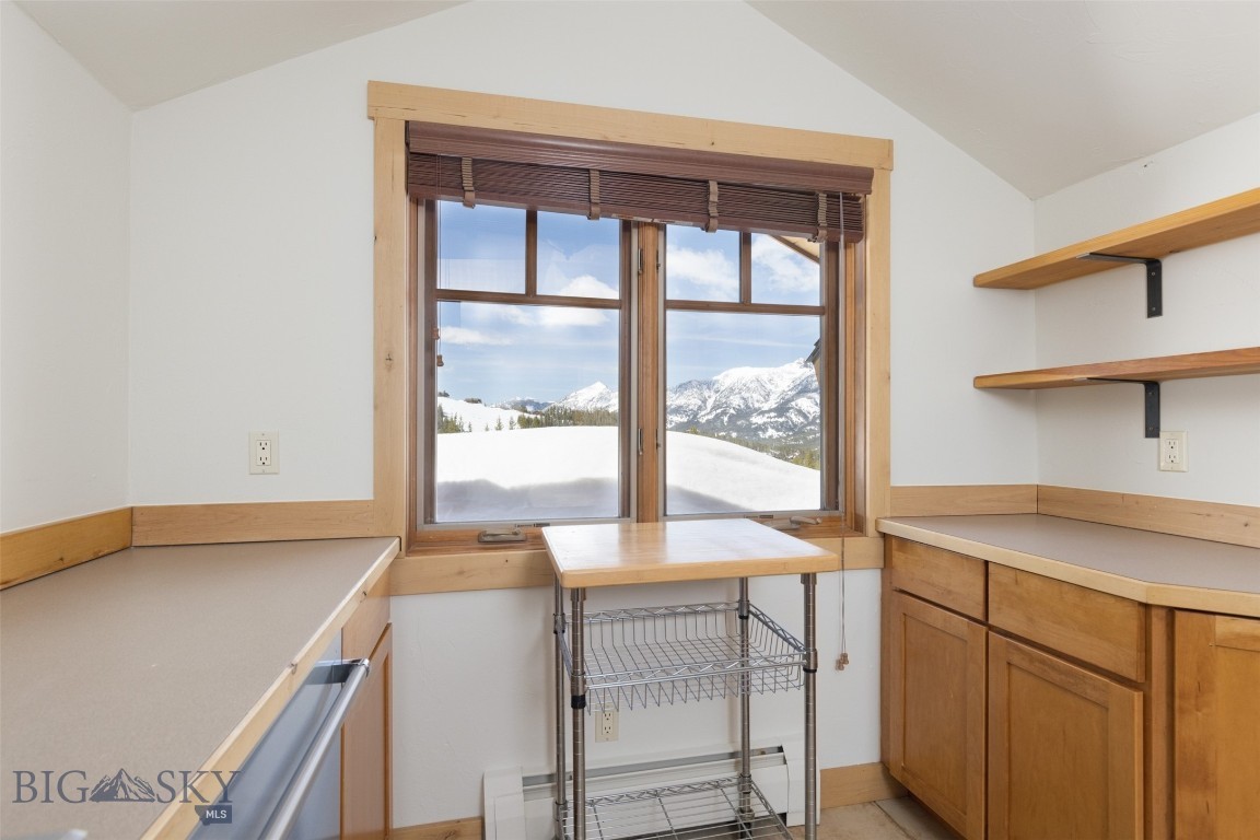 Diamond Hitch Of Ski Moonlight - Residential