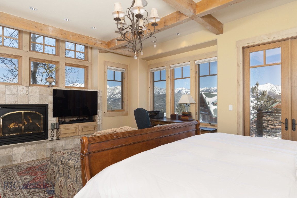 Diamond Hitch Of Ski Moonlight - Residential