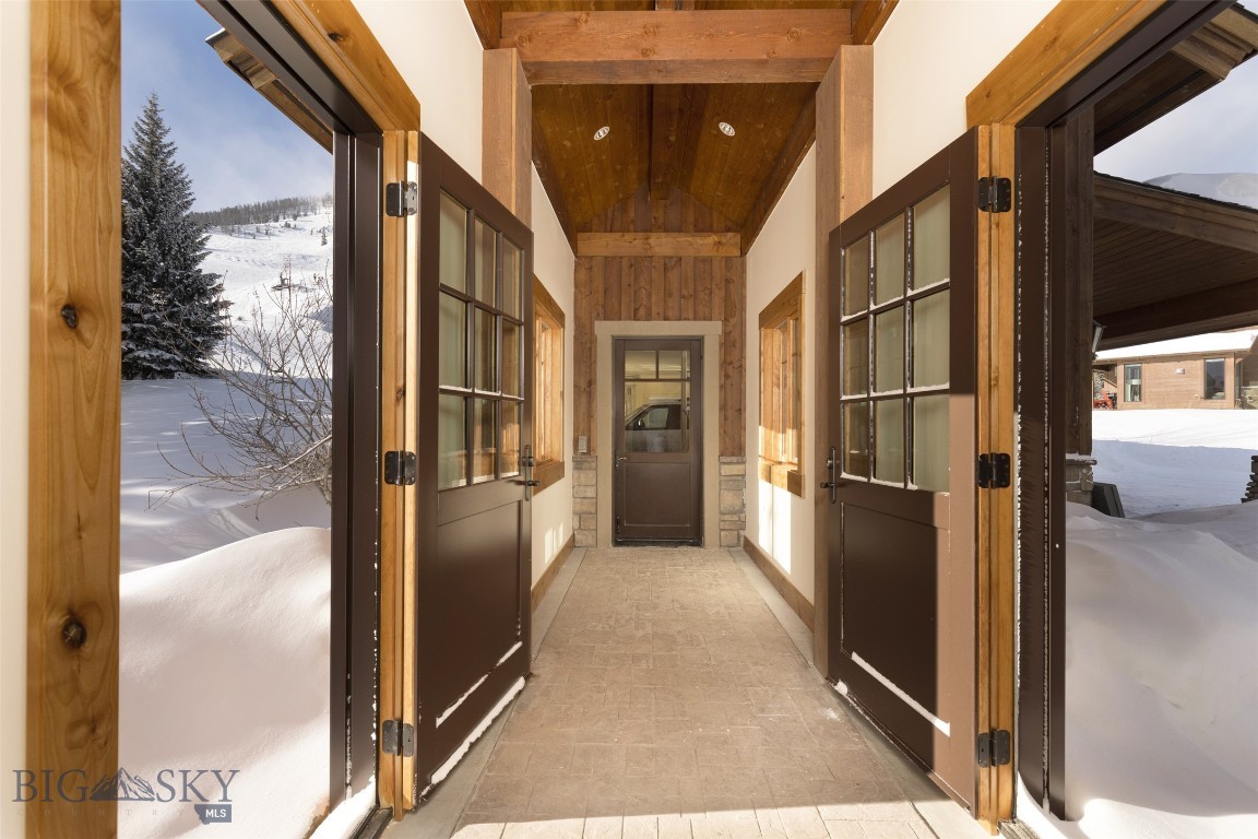 Diamond Hitch Of Ski Moonlight - Residential