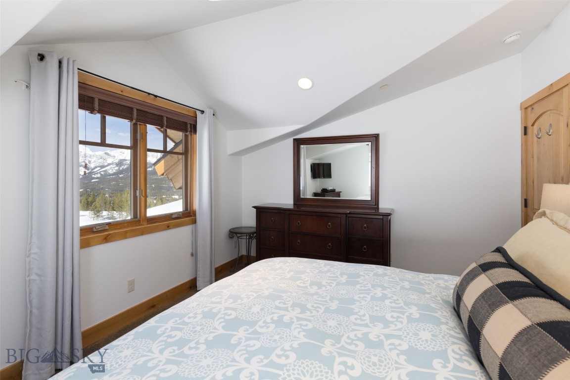 Diamond Hitch Of Ski Moonlight - Residential