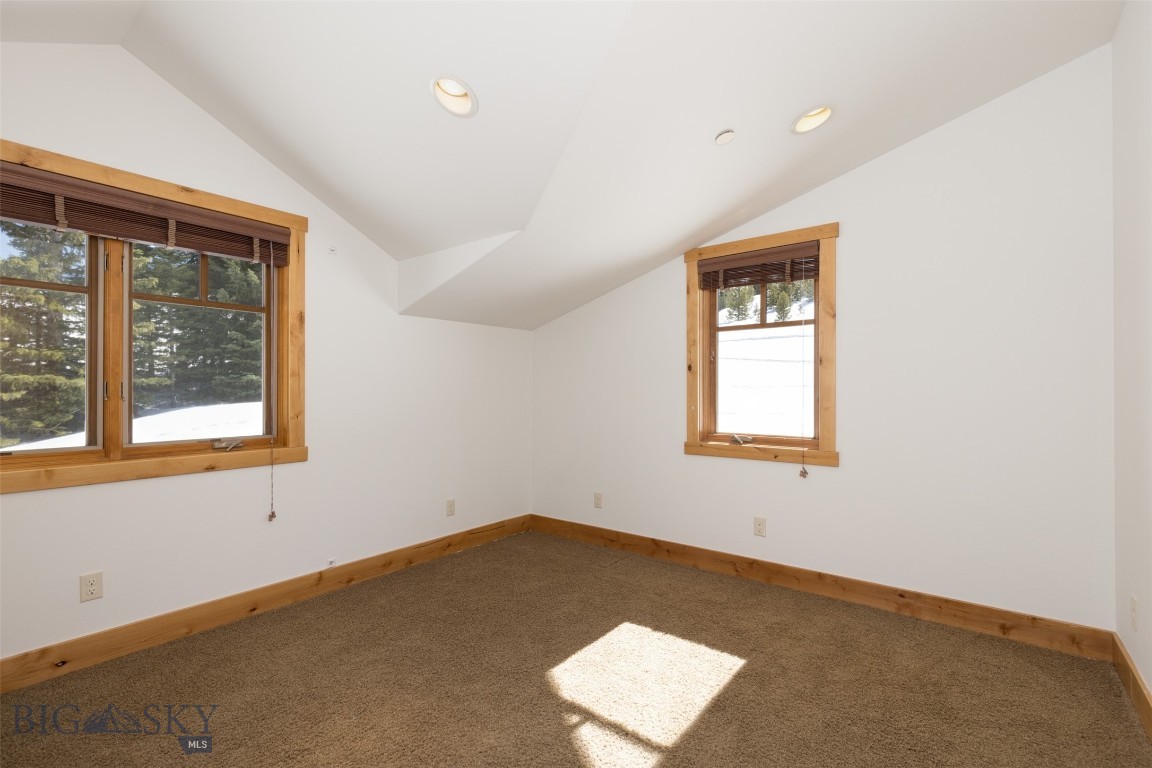 Diamond Hitch Of Ski Moonlight - Residential