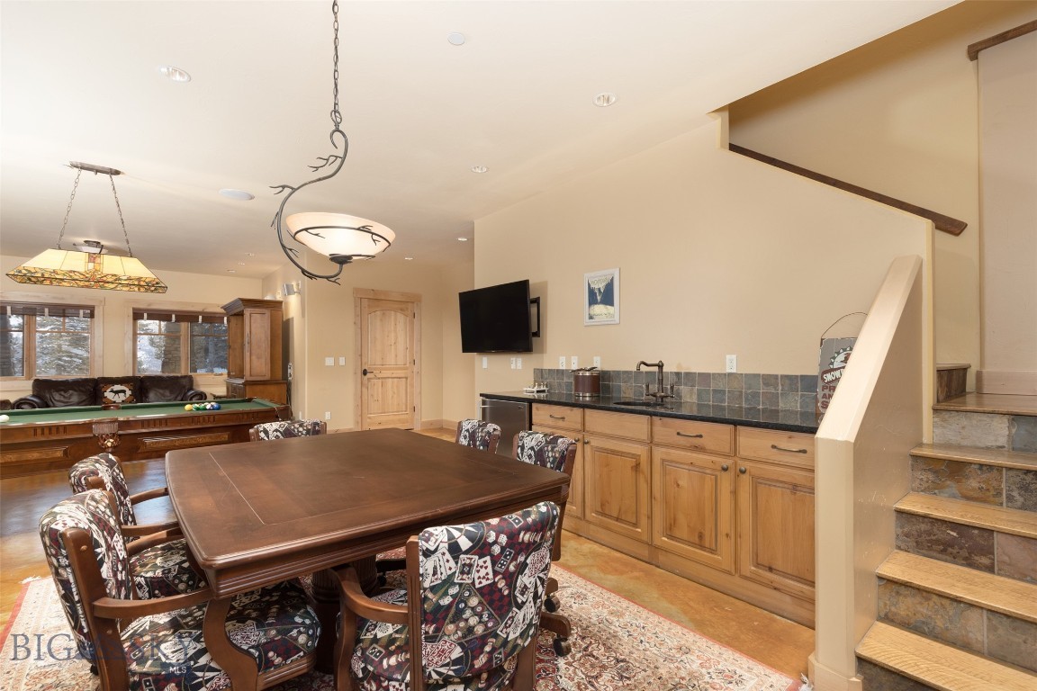 Diamond Hitch Of Ski Moonlight - Residential