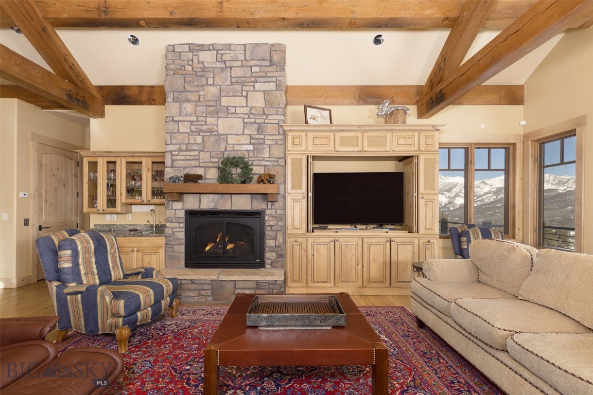 Diamond Hitch Of Ski Moonlight - Residential