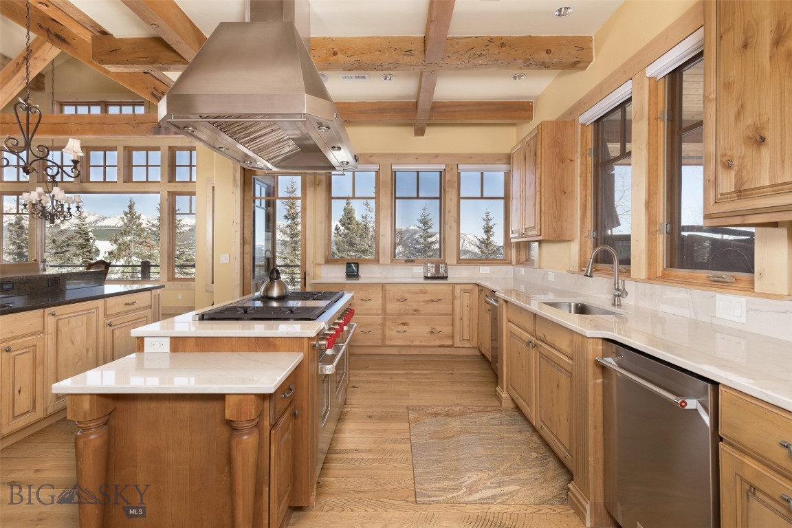 Diamond Hitch Of Ski Moonlight - Residential