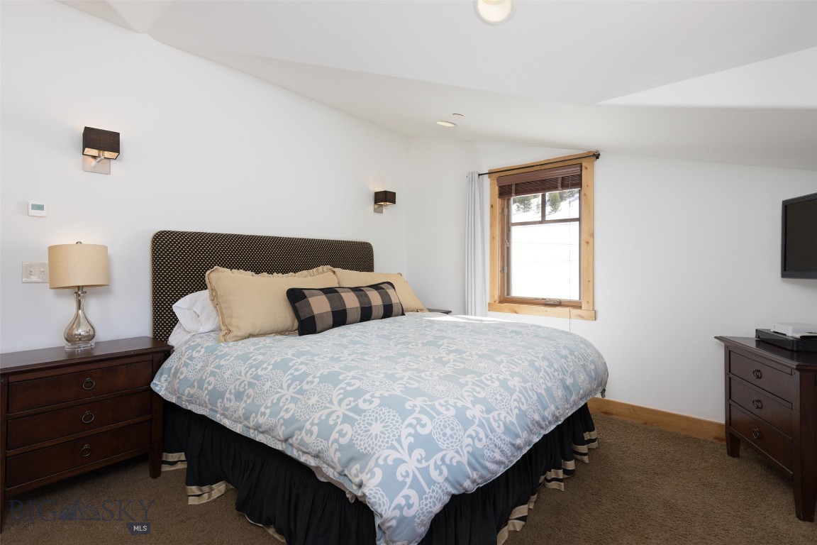 Diamond Hitch Of Ski Moonlight - Residential