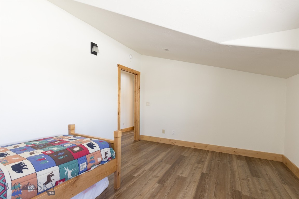 Diamond Hitch Of Ski Moonlight - Residential