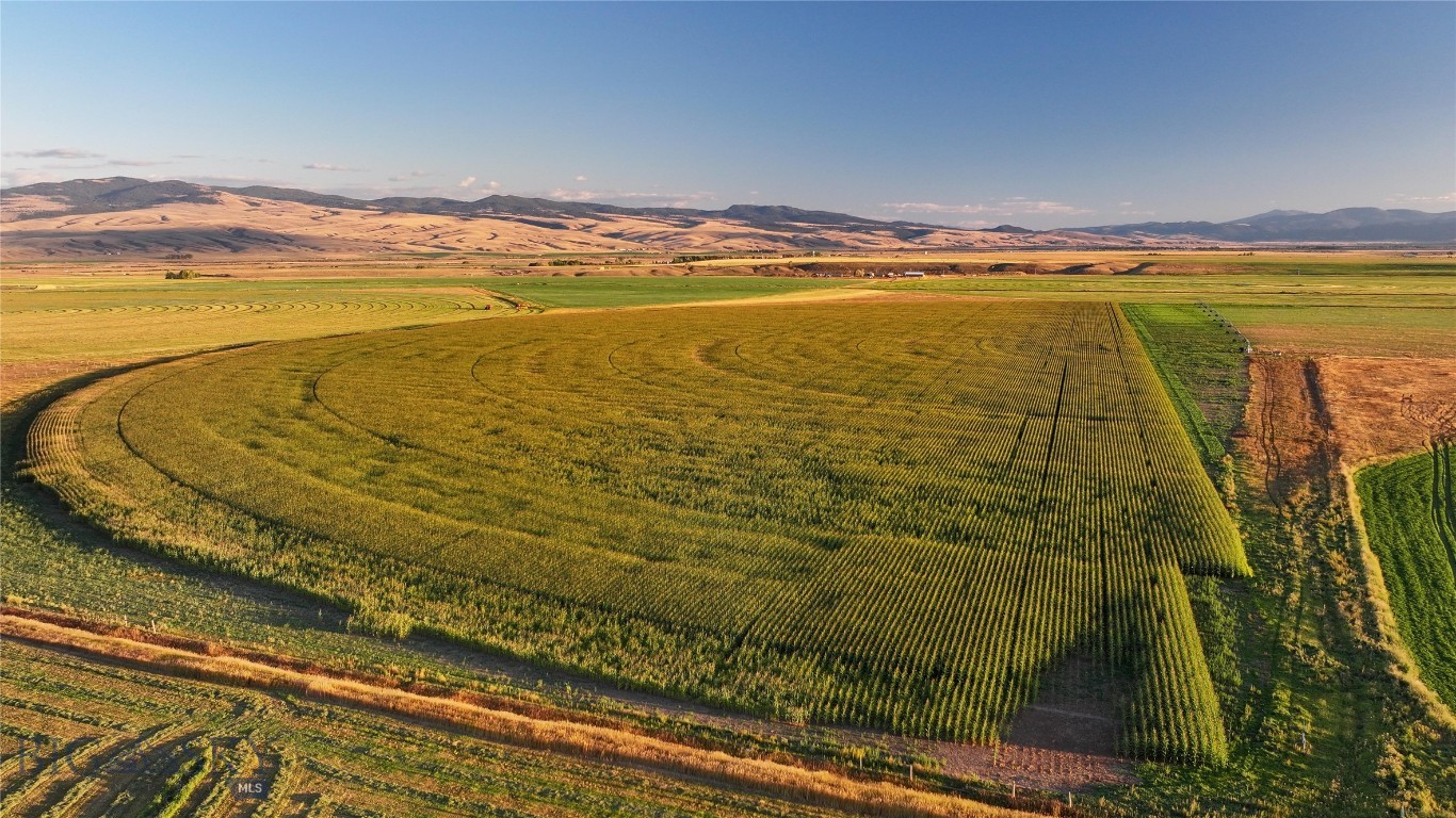 1120 Yellowstone Trail