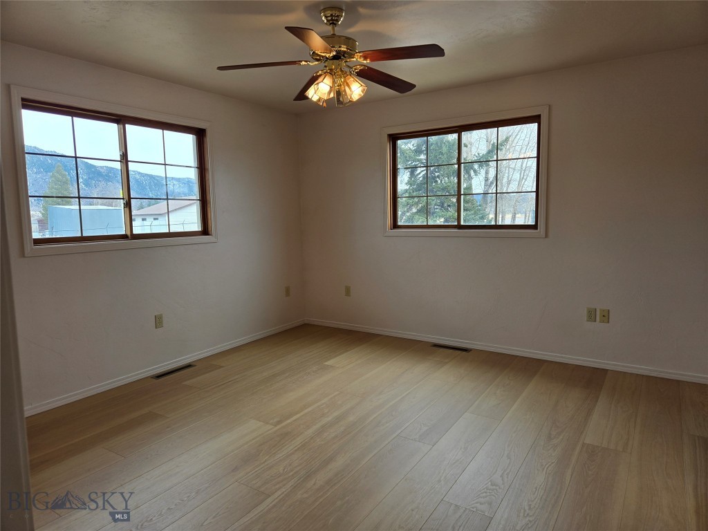Butte, Montana 59701, United States, 4 Bedrooms Bedrooms, ,3 BathroomsBathrooms,Residential,Active,89847