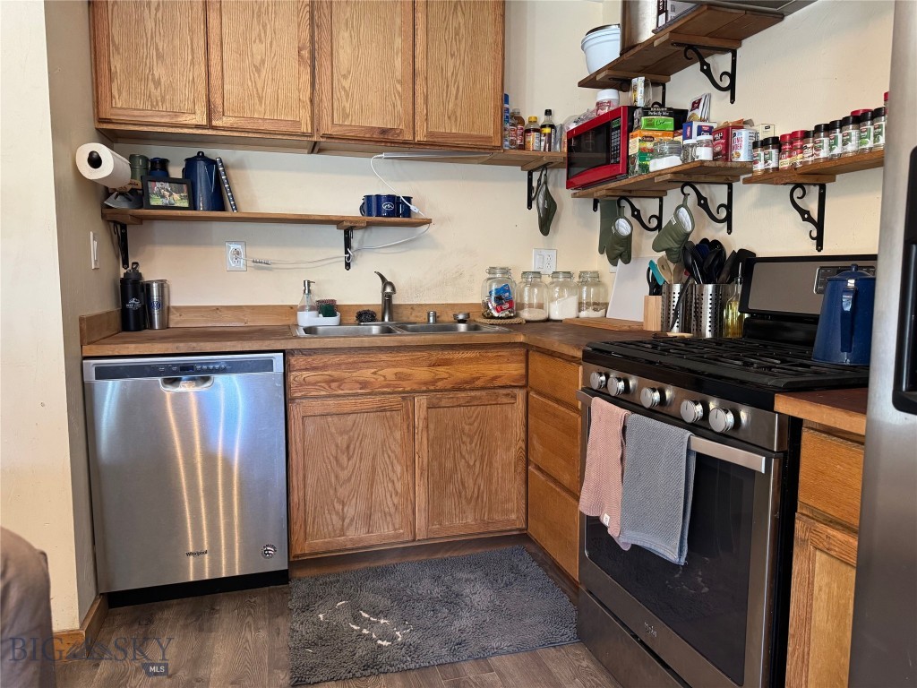 Quinn Creek Properties - Residential