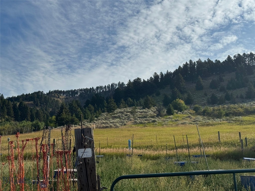 Quinn Creek Properties - Residential