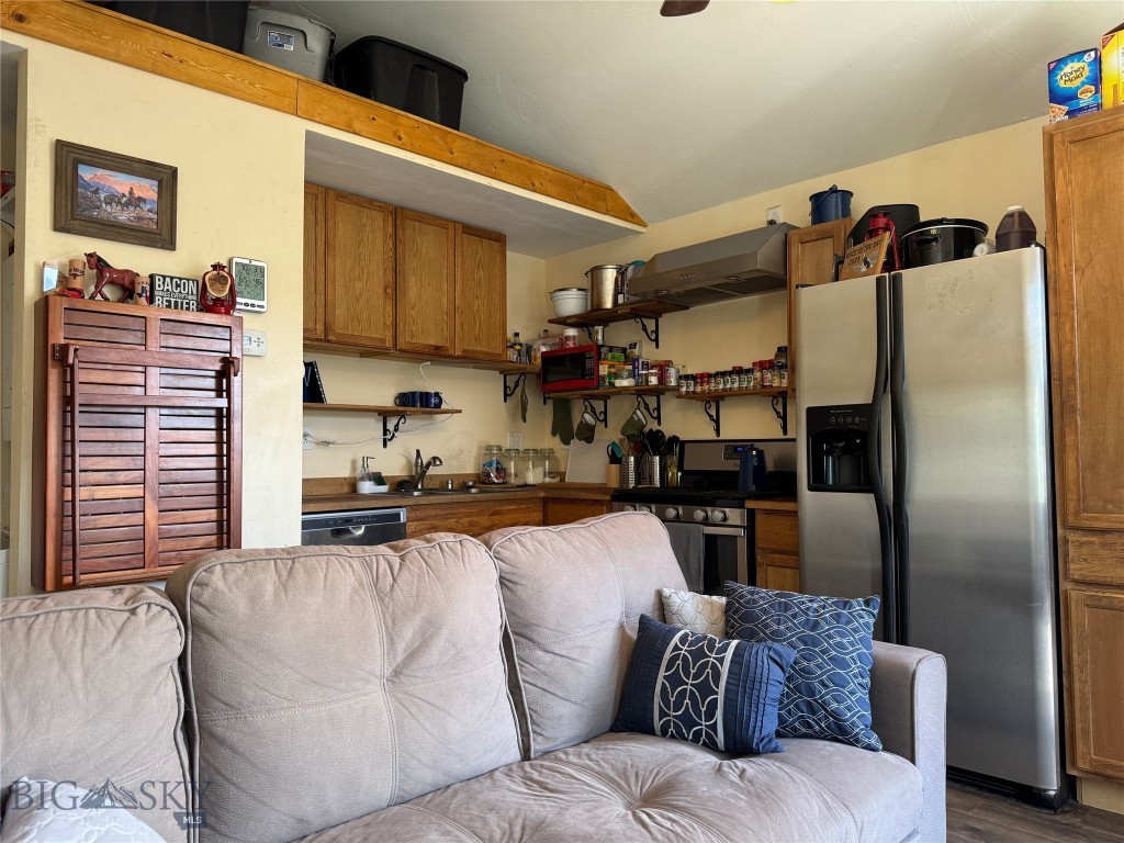 Quinn Creek Properties - Residential