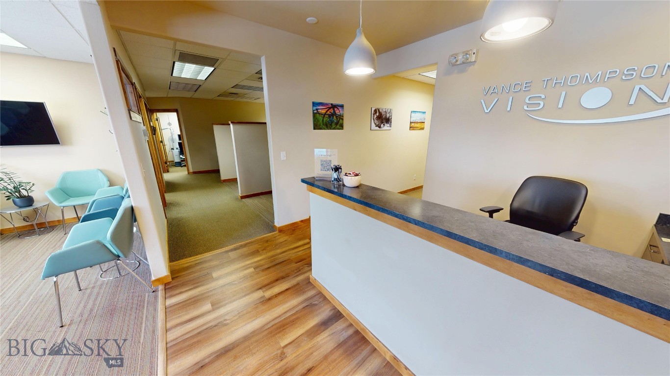 Convenient location in busy office park just off North 19th Ave. This second floor office space features 17 individual offices, each with a window to bring in natural light. There is also a large conference room and kitchenette with full sized fridge. The spacious waiting area with reception is a welcoming first impression. There are additional work stations throughout with built in separation walls. Common area restrooms are just down the hall. Ideal environment for a larger office user,. The current user is medical, so would work very well for a medical user as well.